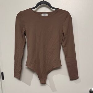 Aritzia Babaton Long Sleeve Bodysuit